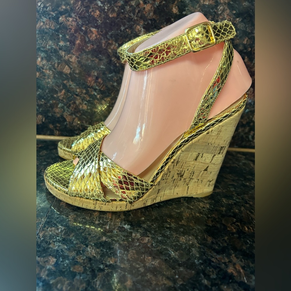 Stuart Weitzman metallic Gold snake print cork espadrilles ankle buckle strap 9 - Picture 3 of 10